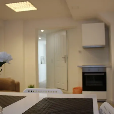 Stue Lejlighed Med 6 Sovepladser Midt I * Copenhague