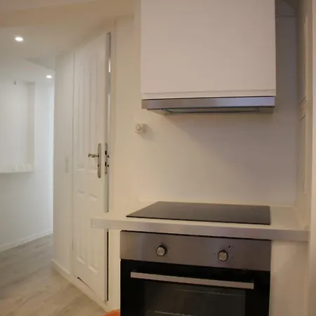 Stue Lejlighed Med 6 Sovepladser Midt I Apartment *